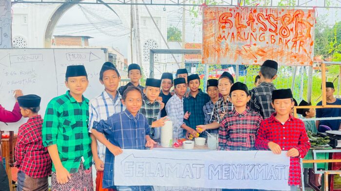 Bazar Ramadhan: Ajang Kreativitas dan Jiwa Enterpreneur Santri Bazar Ramadhan: Ajang Kreativitas dan Jiwa Enterpreneur Santri