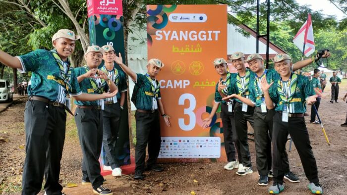 Santri Pondok Pesantren Darurrohmah Cirebon Ikut Meramaikan Ajang Jambore Pramuka Dunia Santri Pondok Pesantren Darurrohmah Cirebon Ikut Meramaikan Ajang Jambore Pramuka Dunia