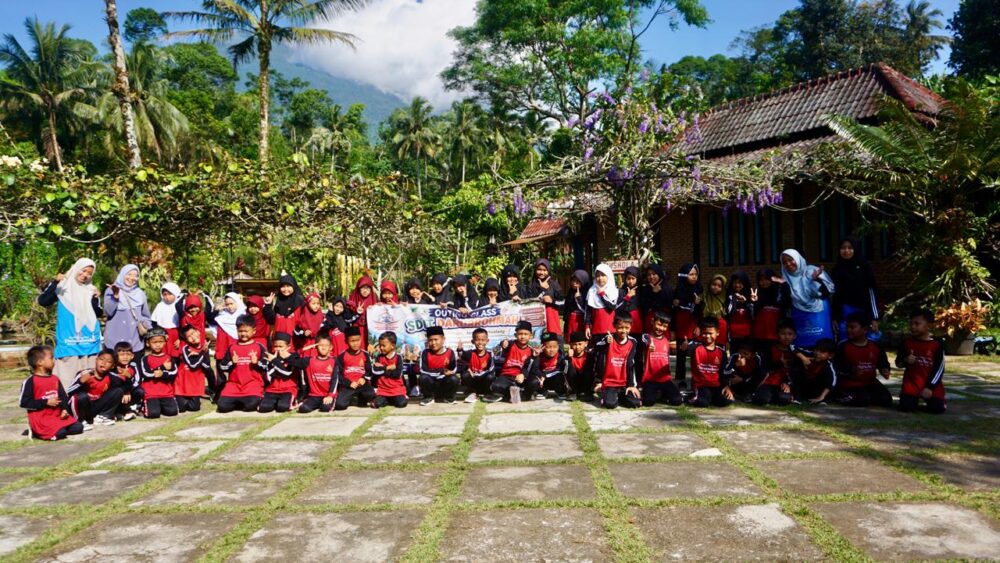 Santri Fullday SDIT Darurrohmah Semarakkan Outing Class Edukatif, Belajar Seru di Alam Terbuka