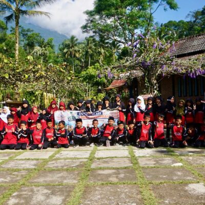 Santri Fullday SDIT Darurrohmah Semarakkan Outing Class Edukatif, Belajar Seru di Alam Terbuka