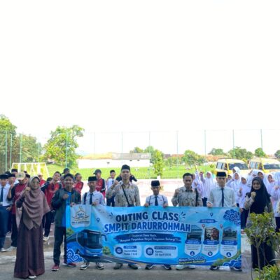 Santri SMP IT Darurrohmah Belajar Langsung Dunia Media dan Budaya dalam Outing Class Inspiratif