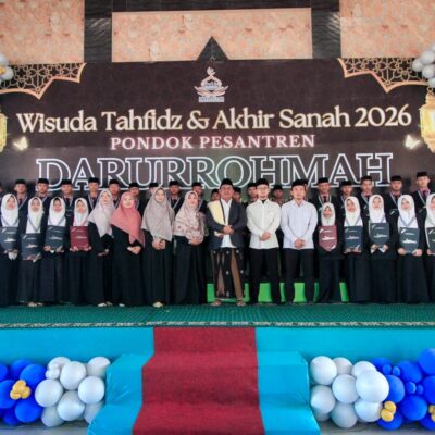 Wisuda Akhir Sanah dan Wisuda Tahfidz Pondok Pesantren Darurrohmah, Momen Syukur atas Perjuangan Menuntut Ilmu dan Menghafal Al-Qur’an