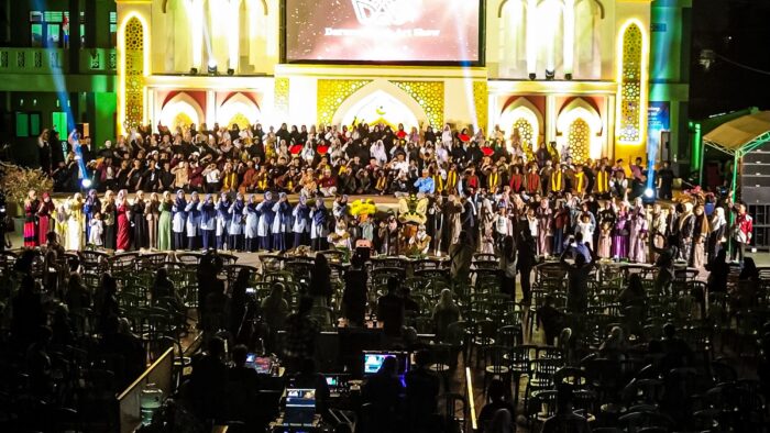 Ketika Seni, Budaya, Dakwah Bersatu di Panggung Darurrohmah Art Show 2026 Ketika Seni, Budaya, Dakwah Bersatu di Panggung Darurrohmah Art Show 2026